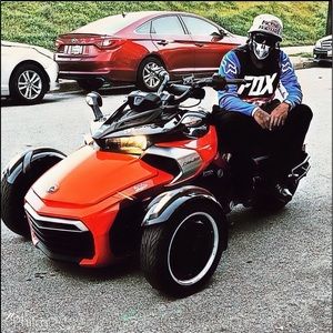 Meet your Posher, Mike